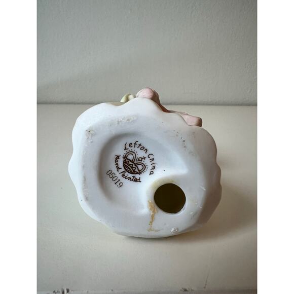 Vintage Lefton Angel Valentine Figurine Holding Heart - Picture 2 of 7